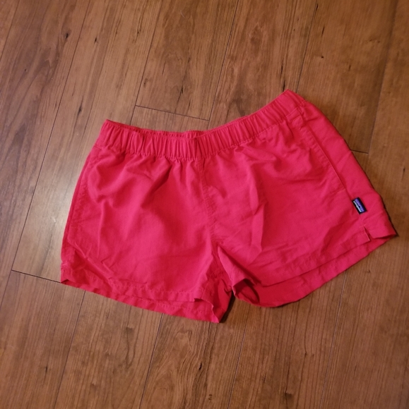 Patagonia Pants - Patagonia windbreaker like shorts